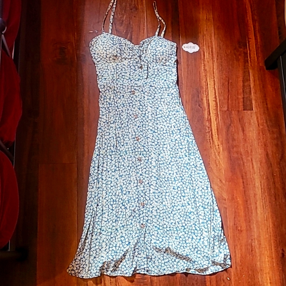 💖 NWT Floral Summer Midi Dress w/ Padded Bust